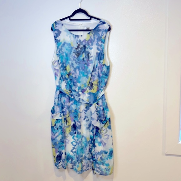 Dressbarn Plus Size Floral Watercolor Dress Sz 24 - Picture 3 of 16